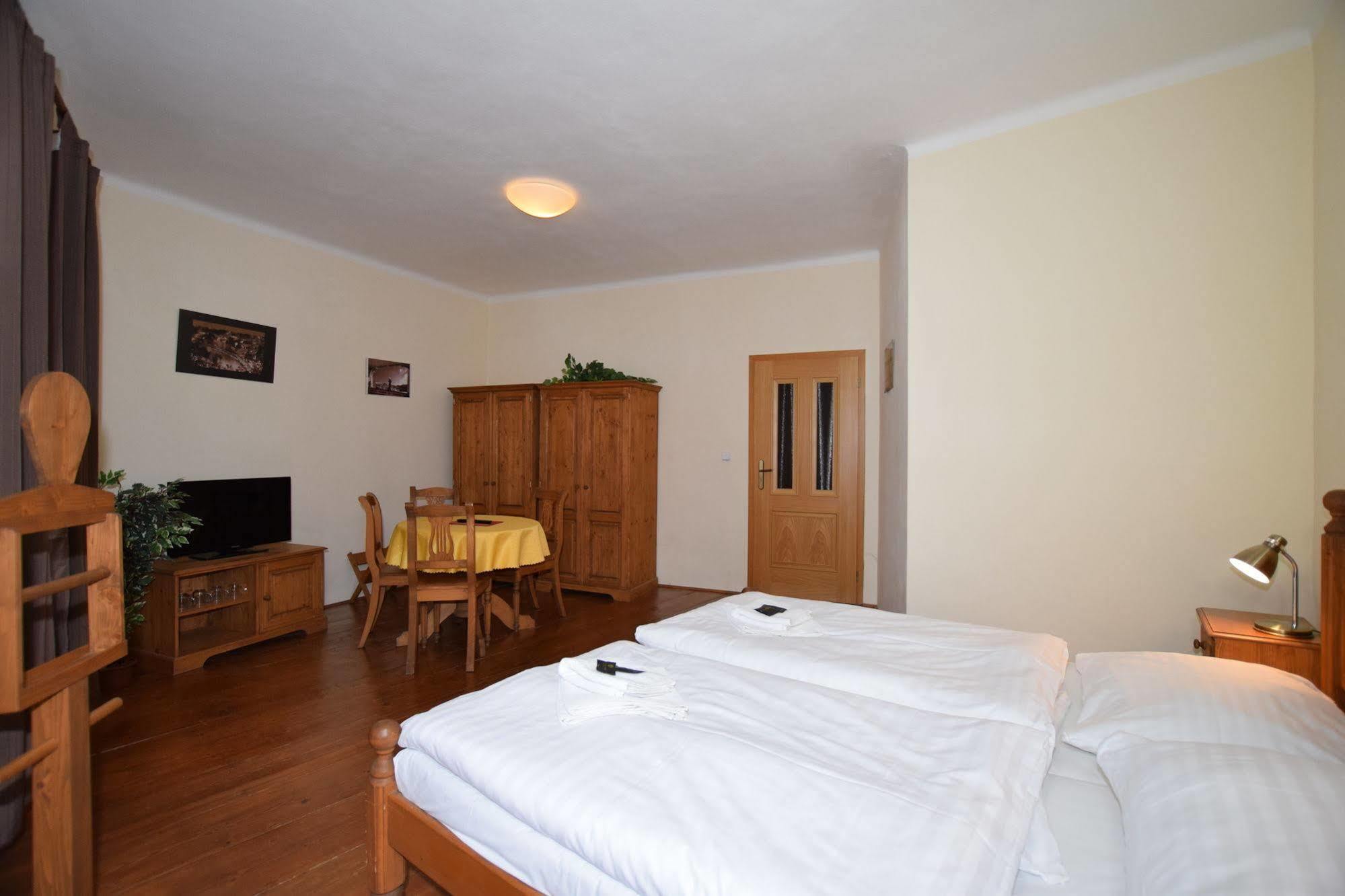 Pension Zamecka Apartma - Castle Apartments Český Krumlov Eksteriør billede